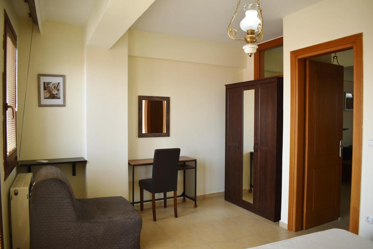 Kripis Studio Thessaloniki Buitenkant foto