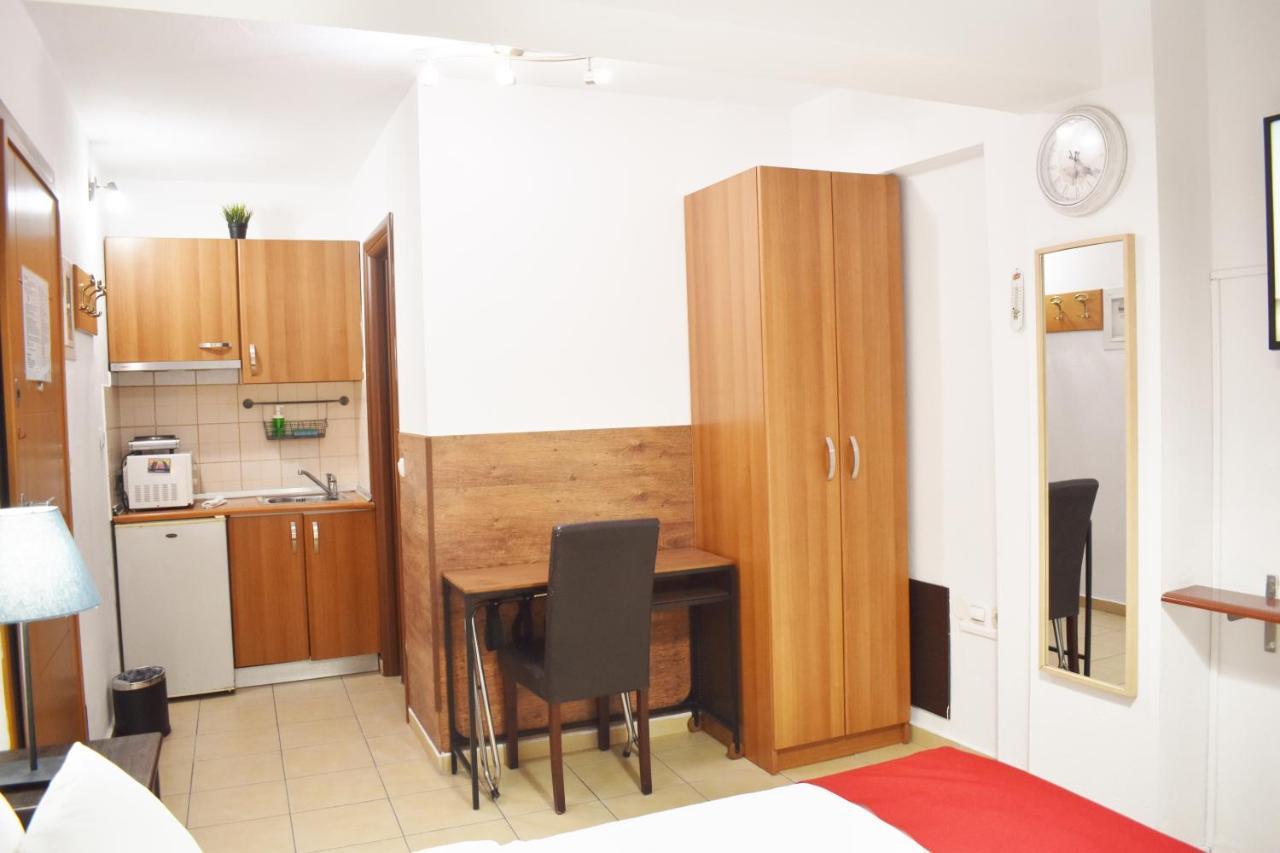 Kripis Studio Thessaloniki Buitenkant foto