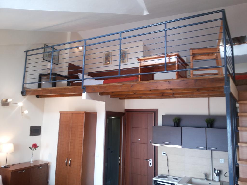 Kripis Studio Thessaloniki Kamer foto