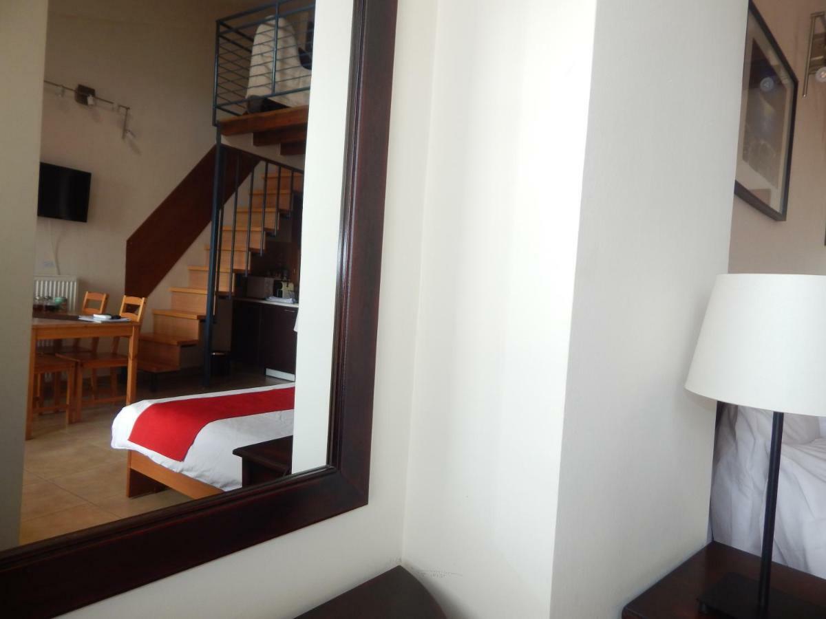 Kripis Studio Thessaloniki Buitenkant foto