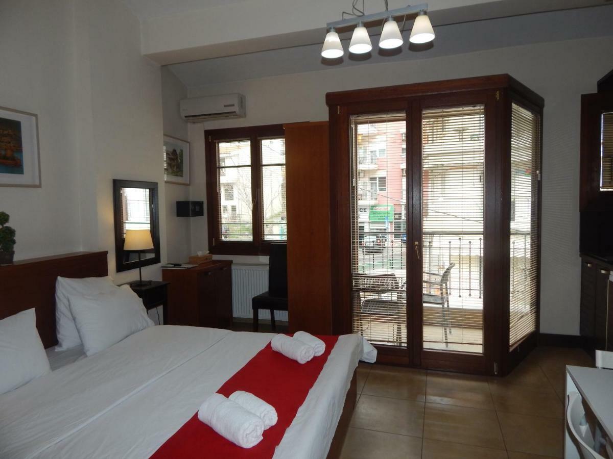 Kripis Studio Thessaloniki Buitenkant foto