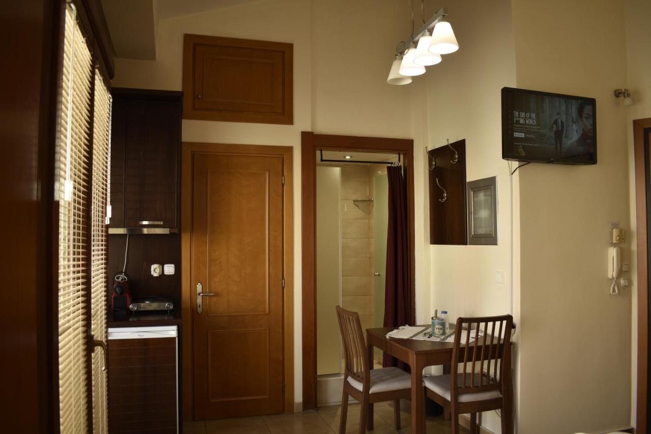Kripis Studio Thessaloniki Buitenkant foto